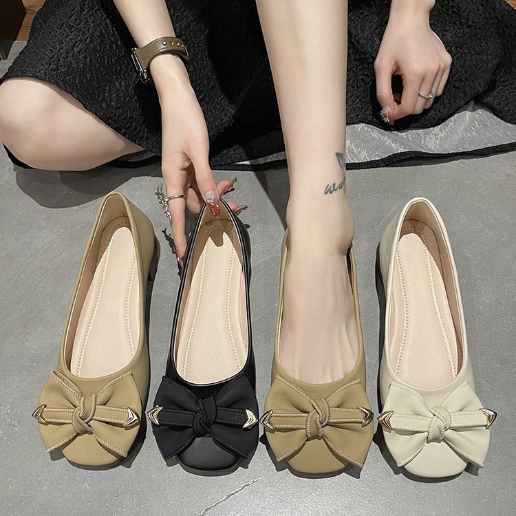 フラットパンプス レディース 痛くない ぺたんこ バブーシュ 靴 ペタンコ ローヒール 美脚 リポン付き 蝶飾り ヒール2.5CM 滑り止め バレエ歩きやすい 