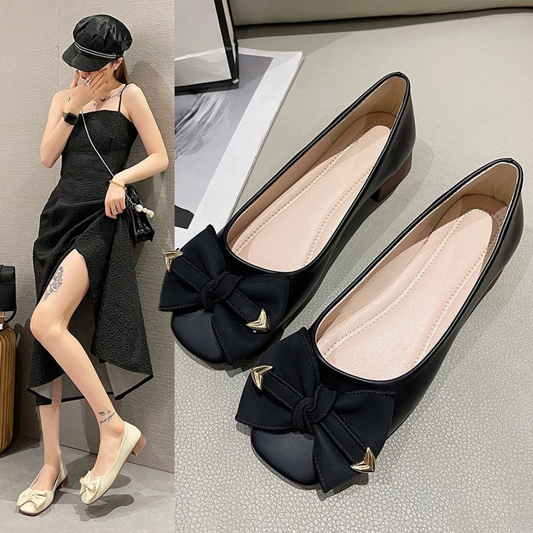 フラットパンプス レディース 痛くない ぺたんこ バブーシュ 靴 ペタンコ ローヒール 美脚 リポン付き 蝶飾り ヒール2.5CM 滑り止め バレエ歩きやすい 