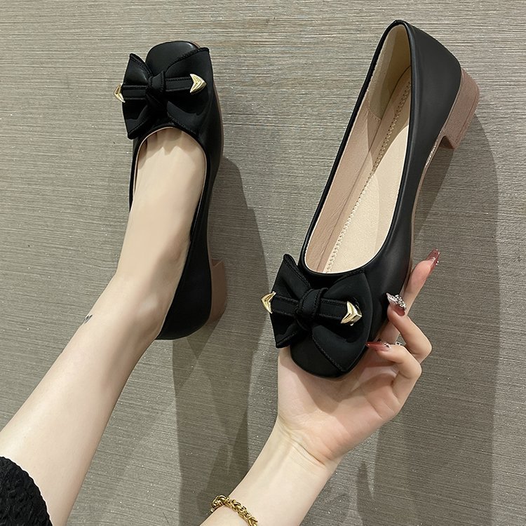 フラットパンプス レディース 痛くない ぺたんこ バブーシュ 靴 ペタンコ ローヒール 美脚 リポン付き 蝶飾り ヒール2.5CM 滑り止め バレエ歩きやすい 