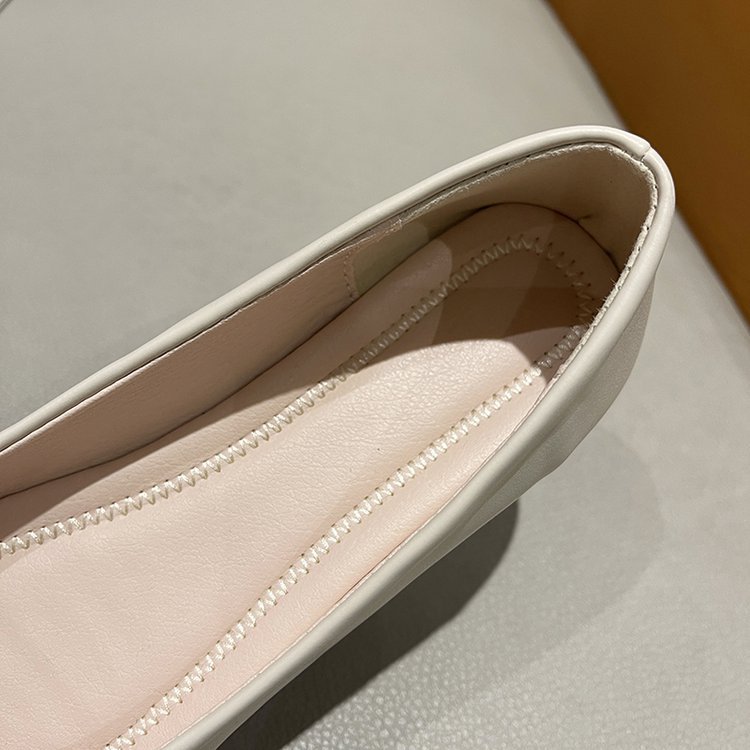 フラットパンプス レディース 痛くない ぺたんこ バブーシュ 靴 ペタンコ ローヒール 美脚 リポン付き 蝶飾り ヒール2.5CM 滑り止め バレエ歩きやすい 