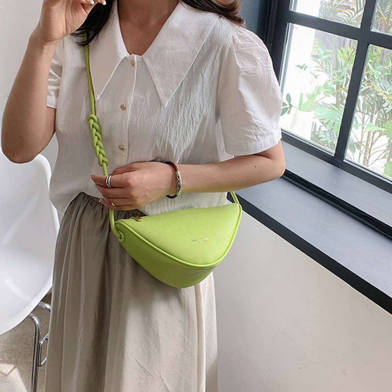 キラキラ 肩掛けバッグ レディース トートバッグ タッセル 個性的 撥水 オシャレ 耐久性 ギフト プレゼント 