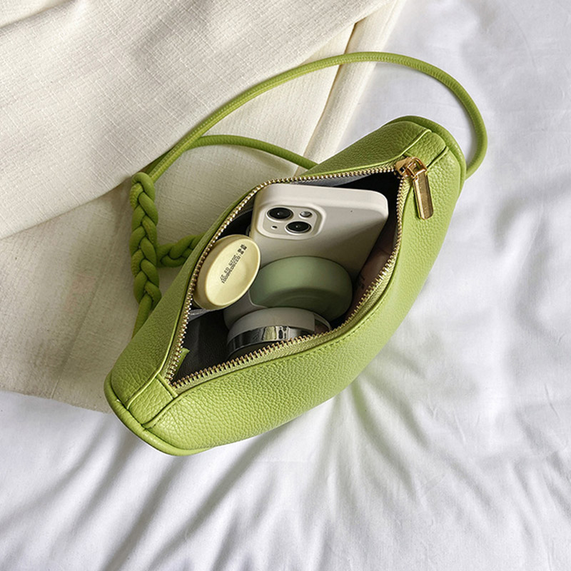 キラキラ 肩掛けバッグ レディース トートバッグ タッセル 個性的 撥水 オシャレ 耐久性 ギフト プレゼント 