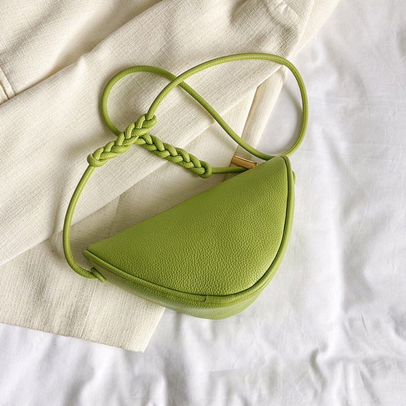 キラキラ 肩掛けバッグ レディース トートバッグ タッセル 個性的 撥水 オシャレ 耐久性 ギフト プレゼント 