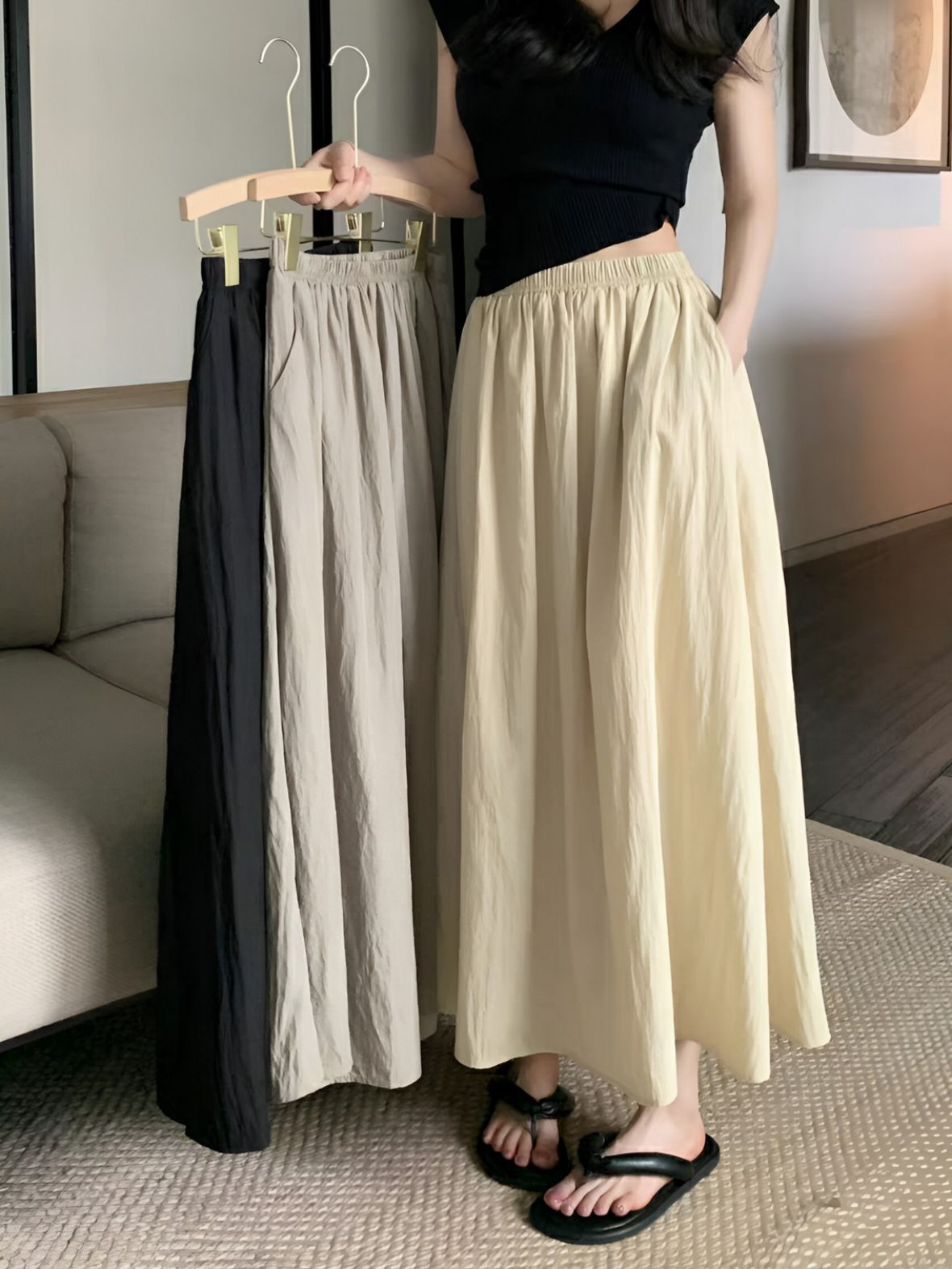 ロングスカート ギャザー フレアスカート ウエストゴム Aライン 夏物 リラックス 着痩せ レディース 通勤 ポケット付き ボ無地 スカート 