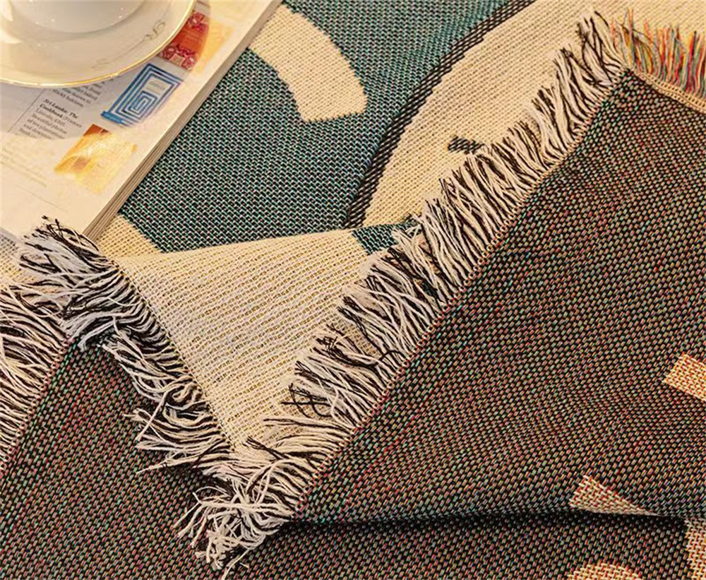 ソファカバー ソファー保護カバー 北欧風 2人掛け 3人掛け 無地 多機能 長方形 シンプル 四季通用 汚れ防止 フルカバレッジ 洗える 防塵 