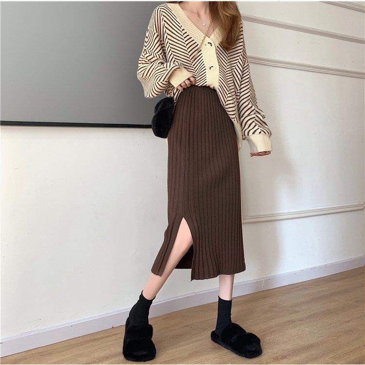 スカート 秋冬 フレアスカート プリーツ レディース 黒 シンプル ロングスカート 40代 ハイウエスト 30代 Aライン 無地 通勤 おしゃれ 