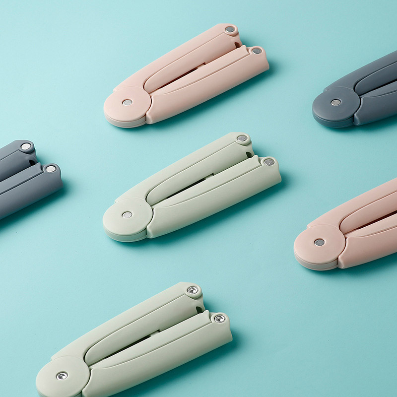 折りたたむ ハンガー 2個セットすべらない 携帯 ハンガー ステンレス 軽量 洗濯 頑丈 丈夫 洗濯物 スリム 2個セット 大人 