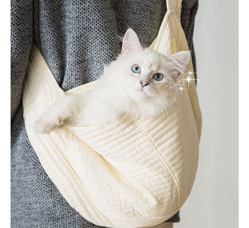 ペットスリング 犬 猫 抱っこ紐 キャリーバッグ ドッグスリング ポケット付き お出掛け 飛び出し防止 小型犬 折りたたみ お散歩 無地 持ち運び 