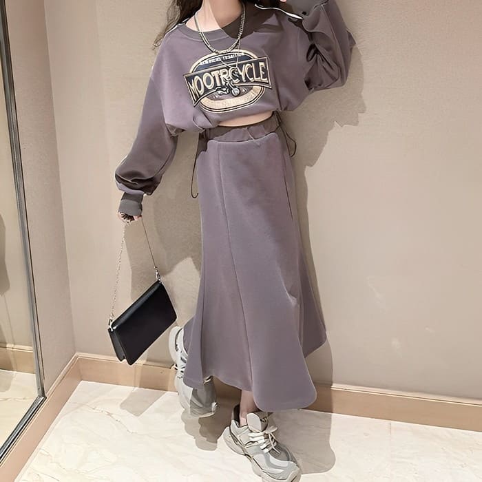 小学生 女の子 セットアップ キッズ クロップド丈 ロゴ 2点セット 長袖 春秋 通学 ガーリーダンス 韓国 トレーナー スカート カジュアル おしゃれ 