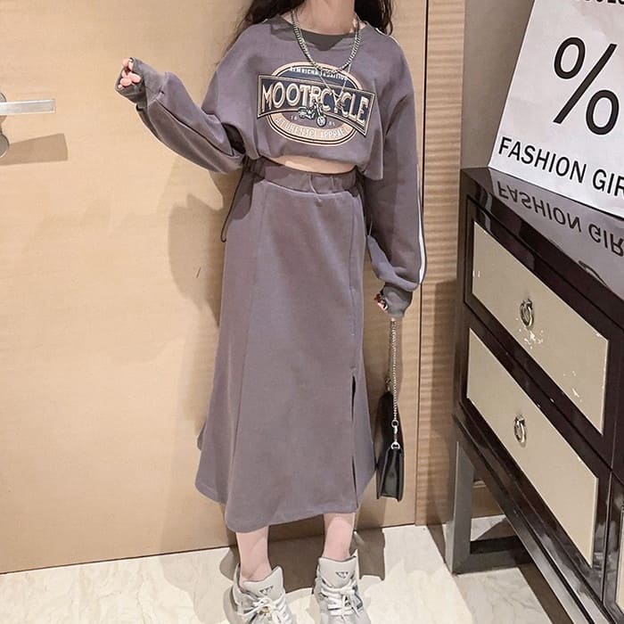小学生 女の子 セットアップ キッズ クロップド丈 ロゴ 2点セット 長袖 春秋 通学 ガーリーダンス 韓国 トレーナー スカート カジュアル おしゃれ 