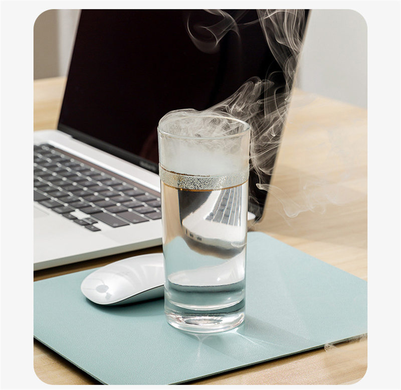 マウスパッド シンプル 3サイズ選択可 おしゃれ 無地 レザー スムース 机 リモートワーク デスク傷防 クッション グリップ感 マット 快適操作 