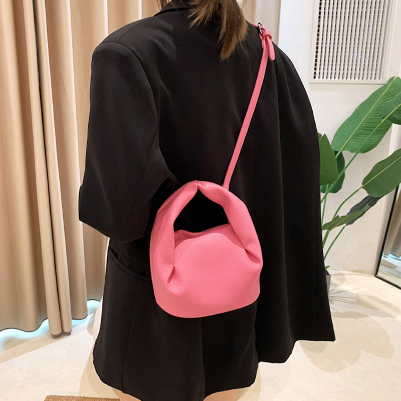 女性 トートバッグ 肩掛け バッグ ハンドバッグ 個性的 耐磨耗 通学 撥水加工 耐久 韓国風 キレイめ 