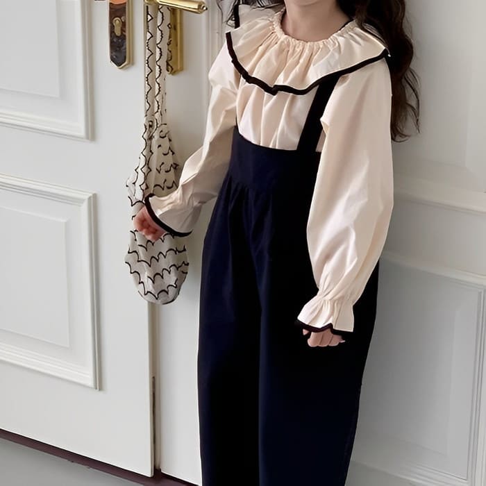 小学生 セットアップ 女の子 フリルブラウス サロペットパンツ 2点セット ガーダンス 可愛い カジュアル 通学 長袖 韓国 春秋 