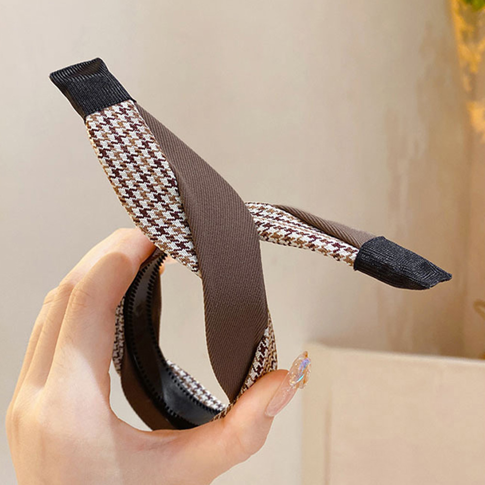 ツイストカチューシャ 韓国風 ヘアアクセ 。可  