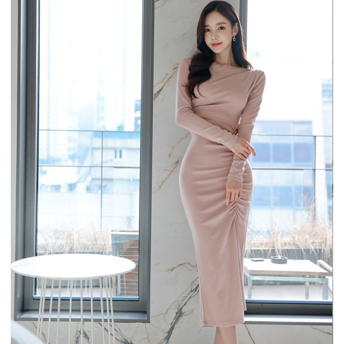 シンプルギャザー 膝下ミモレ丈ニットタイトワンピース ピンク ニット ニットワンピース タイトニット 服 韓国 