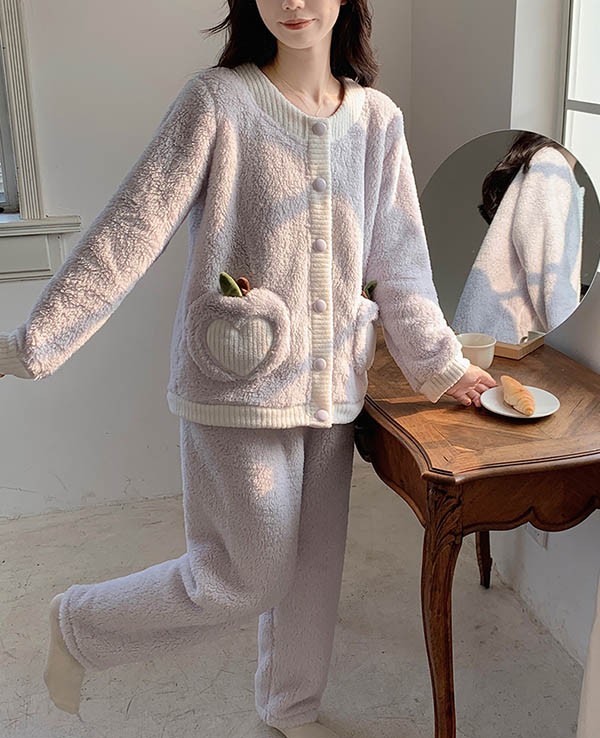 ルームウェア もこもこ パジャマ 冬 長袖 上下セット 寝巻き 暖かい 前開き 部屋着 あったか フード付き 。 