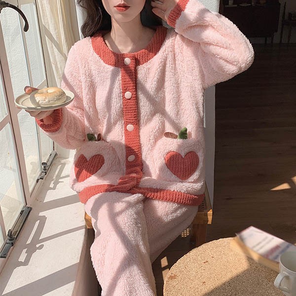 ルームウェア もこもこ パジャマ 冬 長袖 上下セット 寝巻き 暖かい 前開き 部屋着 あったか フード付き 。 