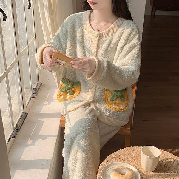 ルームウェア もこもこ パジャマ 冬 長袖 上下セット 寝巻き 暖かい 前開き 部屋着 あったか フード付き 。 