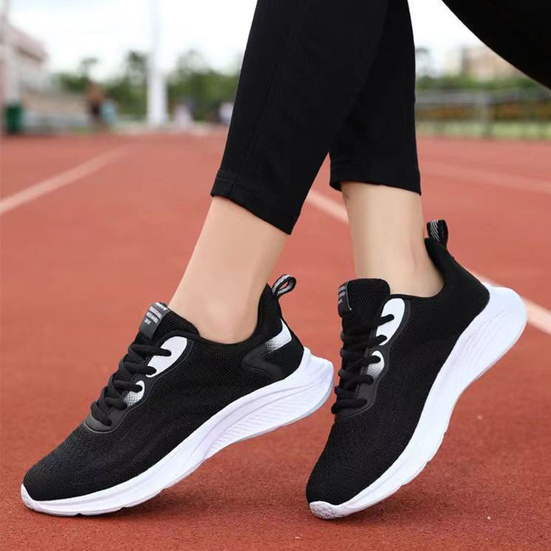 スニーカー レディース ランニング運動靴 厚底 靴 幅広 普段履き 40代 50代 60代 軽量 おしゃれ 歩きやすい 疲れない 黒スポーツ 運動 初心者 