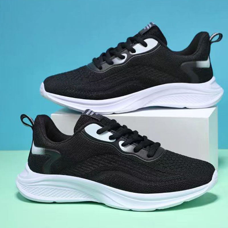 スニーカー レディース ランニング運動靴 厚底 靴 幅広 普段履き 40代 50代 60代 軽量 おしゃれ 歩きやすい 疲れない 黒スポーツ 運動 初心者 