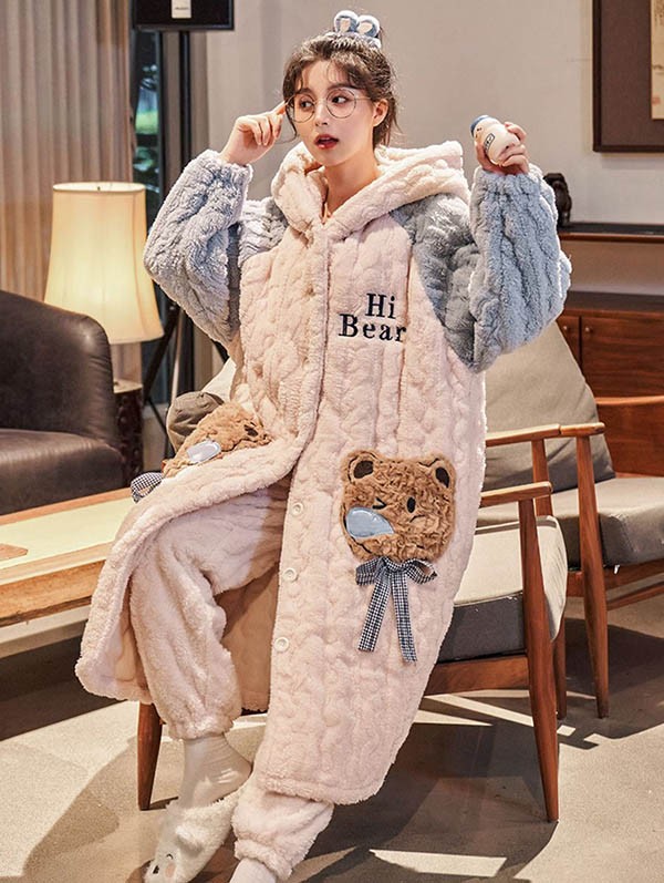 ルームウェア もこもこ 熊柄 パジャマ 冬 長袖 モコモコ 着る毛布 あったか 寝巻き フード付き 。 ナイトガウン 暖かい 部屋着 前開き 