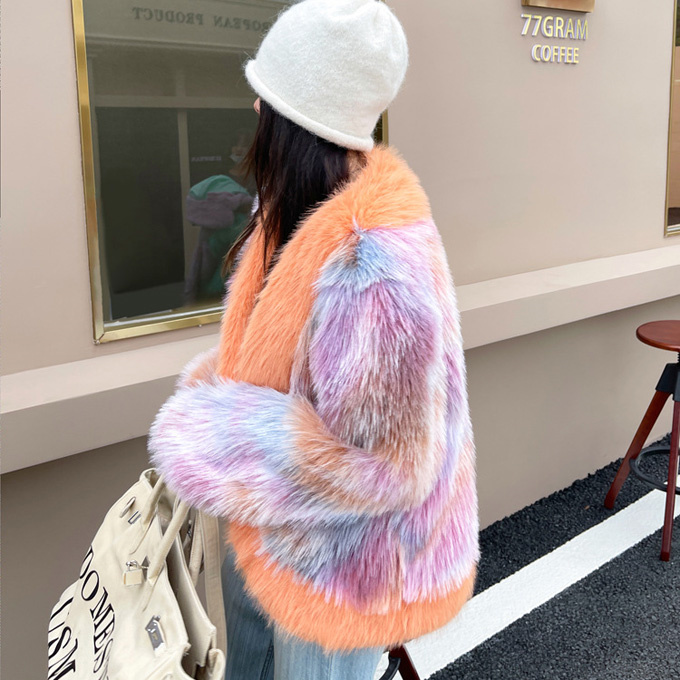 ファーコート フェイクファーコート レディース ショート丈 アウター 羽織り 暖かい 防寒 冬服 着痩せ 防風 防寒コート 。 あったか ふんわり 可愛い 軽量 