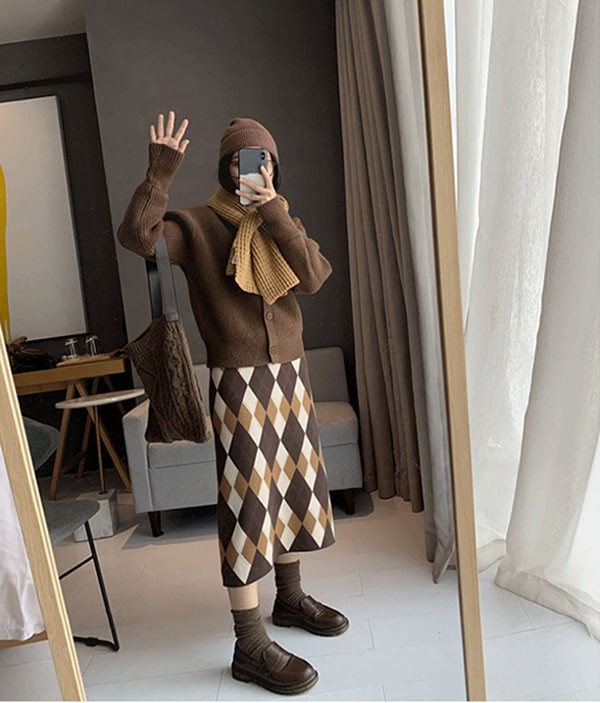スカート 秋冬 大人女子 レディース タイトスカート あったか ミモレ丈 バックスリット入り アーガイルチェック スウェート ひざ下丈スカート 
