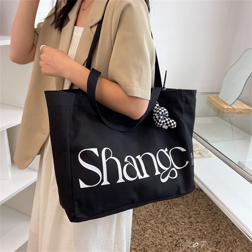 バッグ レディースかばん トートバッグ ショルダーバッグ ハンドバッグ カジュアル チャック 布鞄 キャン文字 カバン 女子 大容量 通勤オシャレ 通学 