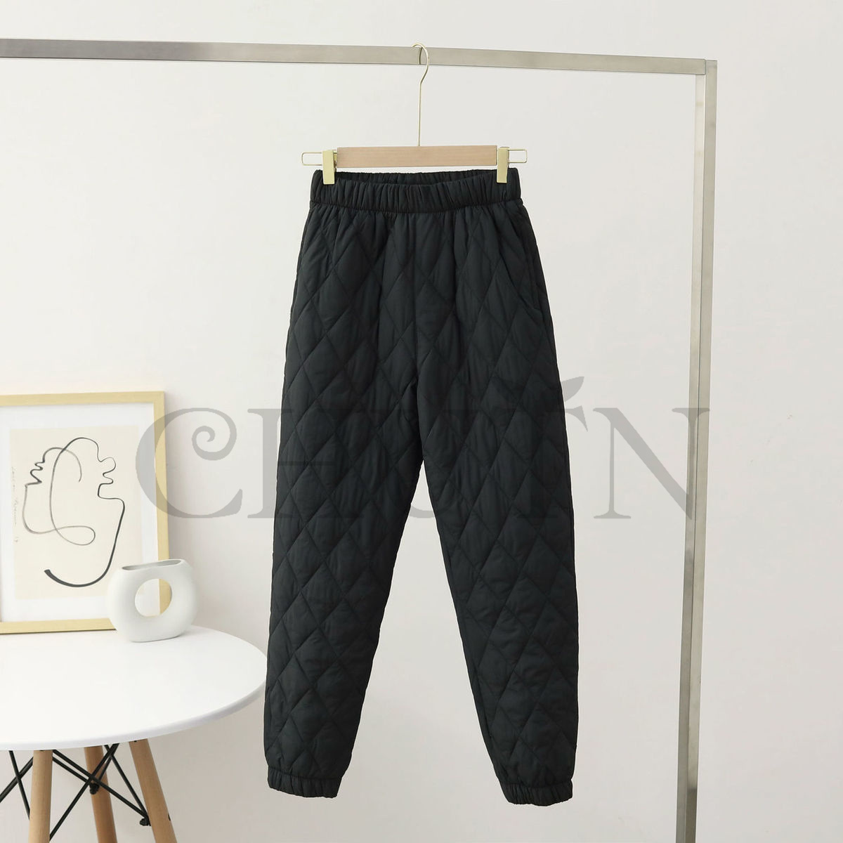 ダウンパンツ 中綿パンツ ボ防寒ダウンパンツ暖かい お出かけ部屋着 着回し４０代５０代 パンツ ロングパンツ ダウンパンツ 