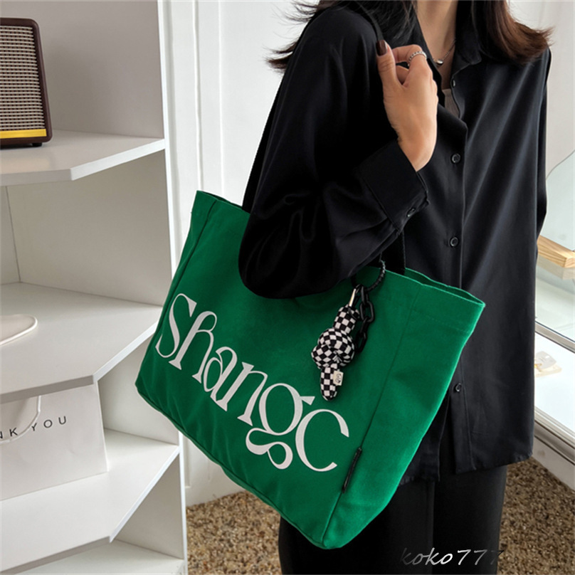 バッグ レディースかばん トートバッグ ショルダーバッグ ハンドバッグ カジュアル カバン 女子 チャック 布鞄 通勤オシャレ 大容量 通学 キャン文字 