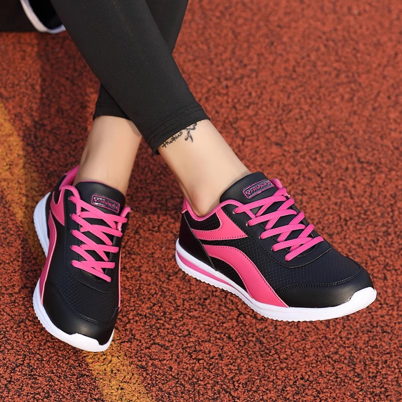 スニーカー レディース ランニング運動靴 厚底 靴 幅広 黒スポーツ 40代 60代 運動 50代 おしゃれ 普段履き 歩きやすい 初心者 疲れない 軽量 