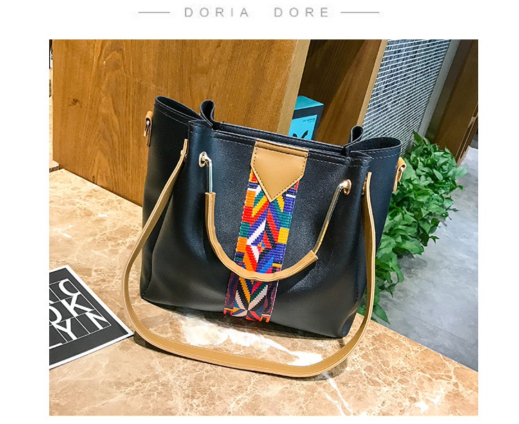 4点セット トートバッグ レディース 秋冬 ショルダーバッグ ポーチ 肩掛け レザー 斜め掛け 通学 通勤 大人 ベルト 全5色 パスケース 仕事 ストラップ 