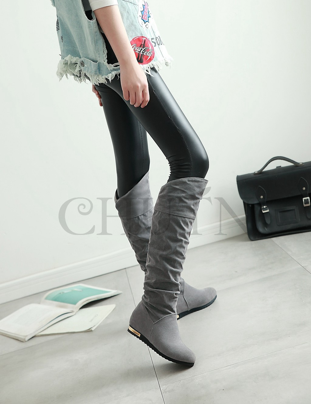 ロングブーツレディース ブーティー 防寒4CMヒールショートブーツ内ボア 走れる 短靴 美脚インヒール 50代 30代40代 おしゃれ 秋冬ショートブーツ大きいサイズ 