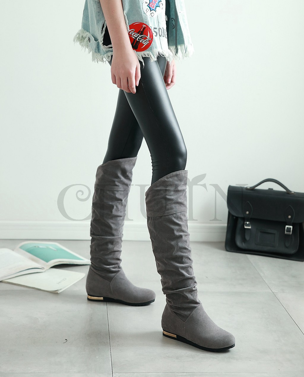 ロングブーツレディース ブーティー 防寒4CMヒールショートブーツ内ボア 走れる 短靴 美脚インヒール 50代 30代40代 おしゃれ 秋冬ショートブーツ大きいサイズ 