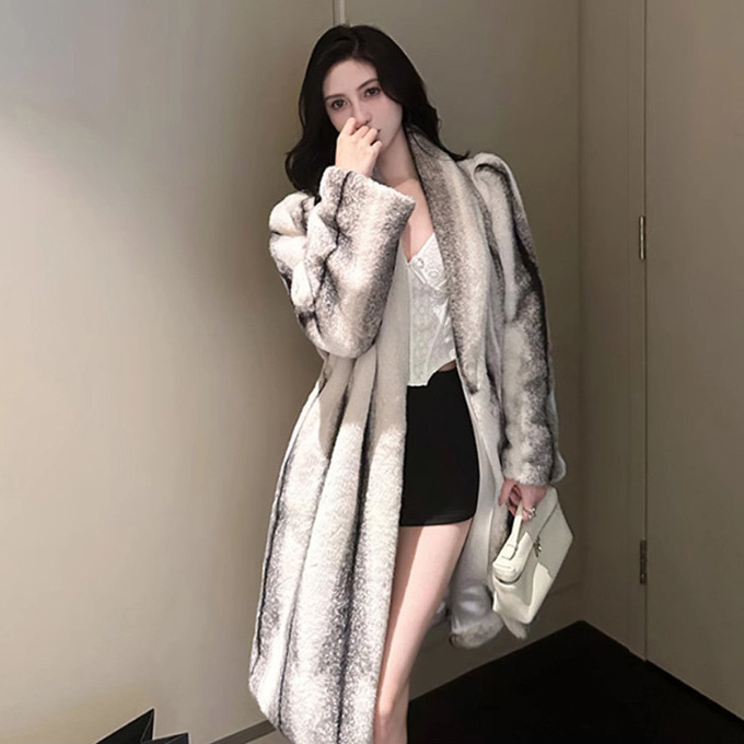 ファーコート ミンク ロングコート フェイクファーコート レディース アウター 軽量 ロング丈 羽織り 暖かい ふんわり 冬服 あったか 防寒 ゆったり 防風 