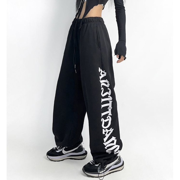 ワイドパンツ ジャージパンツ ロゴプリント サイドプリント ビッグロゴ 黒 ストレッチ ダンス 大きいサイズ 韓国 ヒップホップ パンツ コスチューム 衣装 