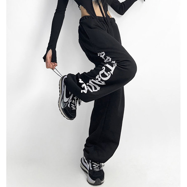 ワイドパンツ ジャージパンツ ロゴプリント サイドプリント ビッグロゴ 黒 ストレッチ ダンス 大きいサイズ 韓国 ヒップホップ パンツ コスチューム 衣装 
