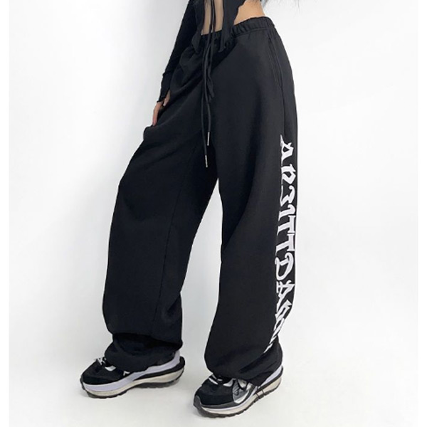 ワイドパンツ ジャージパンツ ロゴプリント サイドプリント ビッグロゴ 黒 ストレッチ ダンス 大きいサイズ 韓国 ヒップホップ パンツ コスチューム 衣装 