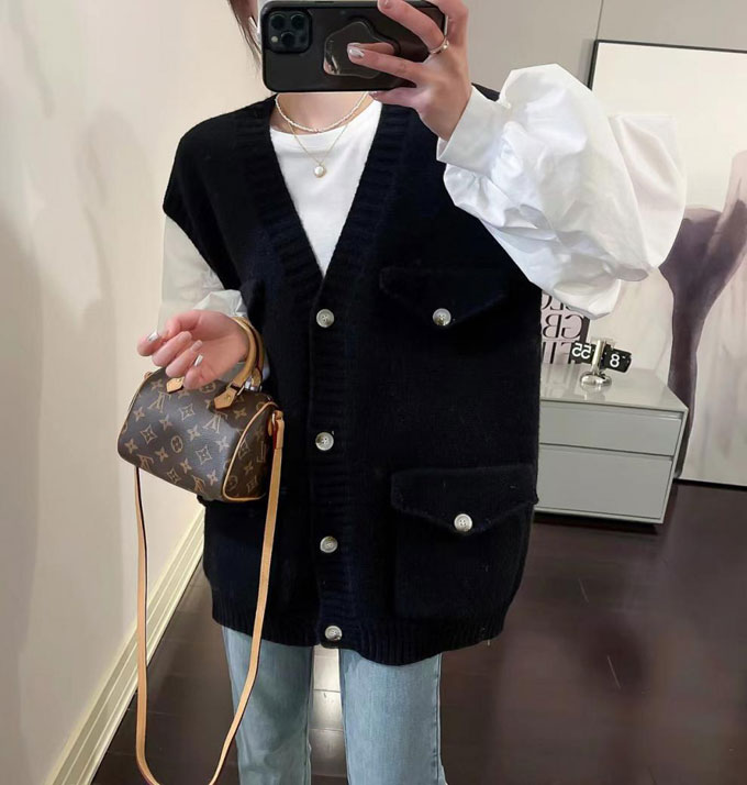 ニットベスト レディース Vネック 前開き セーター トップス お尻が隠れる 送料無料 アウター カーディガン ノースリーブ ゆったり レイヤード 重ね着 