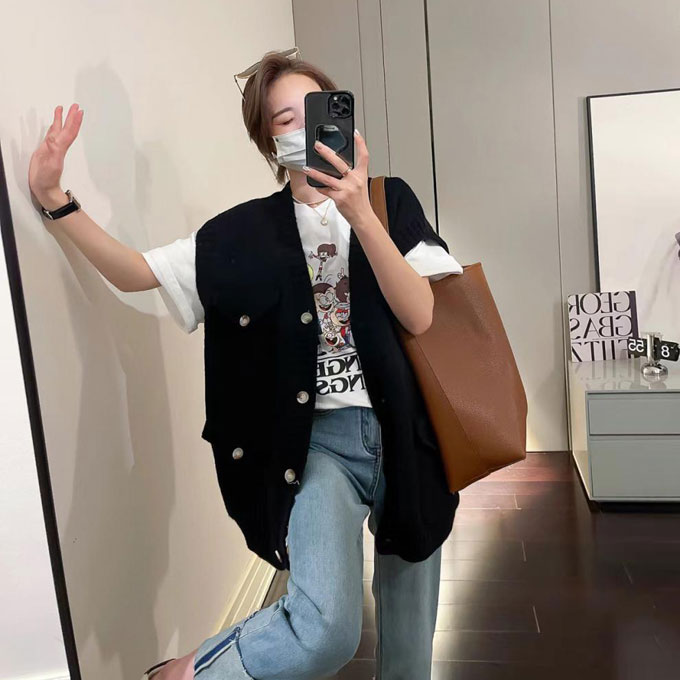 ニットベスト レディース Vネック 前開き セーター トップス お尻が隠れる 送料無料 アウター カーディガン ノースリーブ ゆったり レイヤード 重ね着 