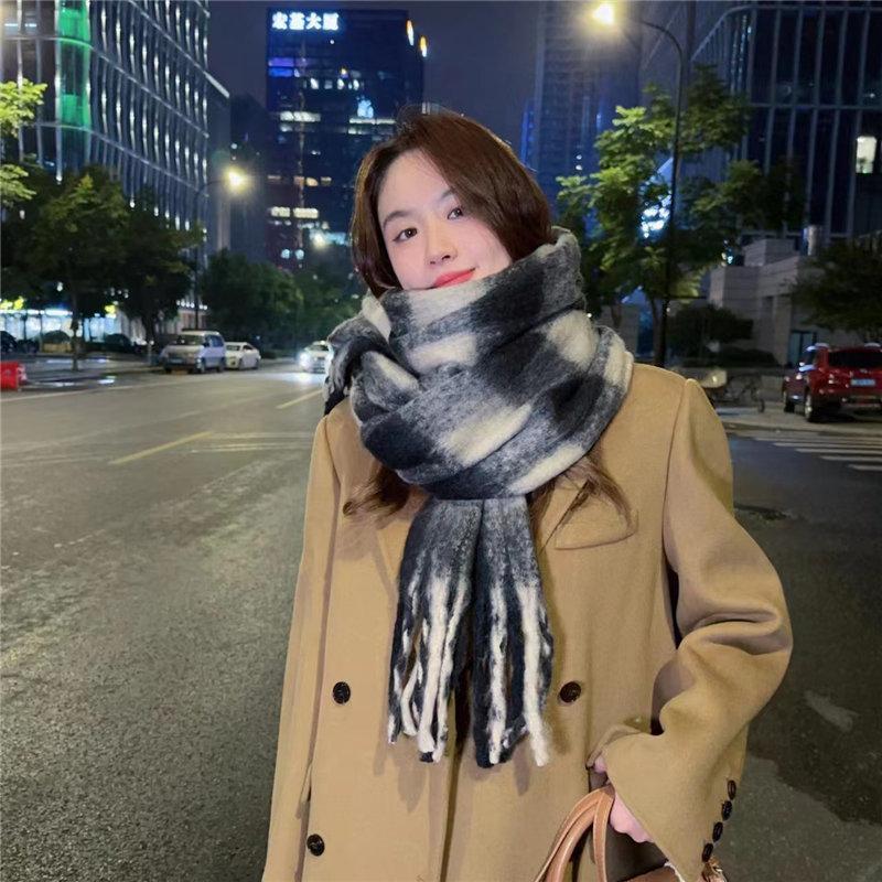 マフラー チェック ボリュームフリンジマフラー 暖かい レディース ストール 厚手 かわいい プレゼント ボリュームたっぷり 通学 巻物通勤 大きい 