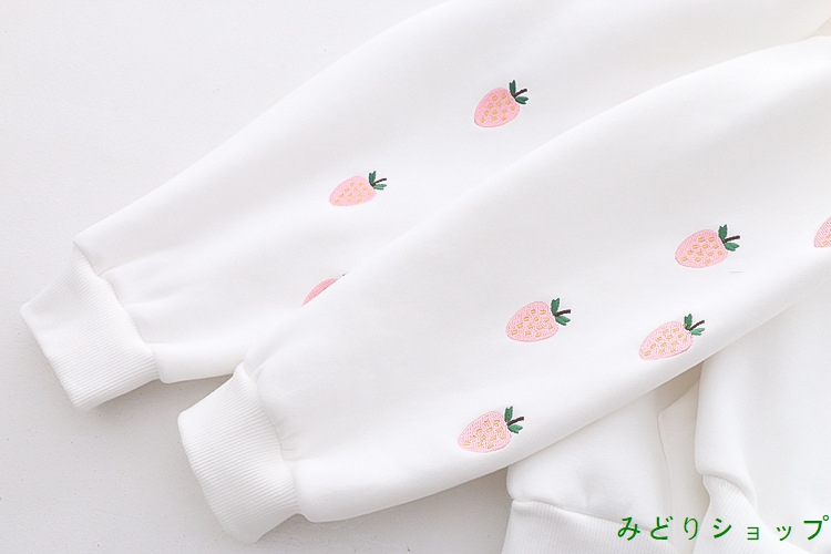かわいい イチゴ 刺繍 フード付き プルオーバー トレーナー  