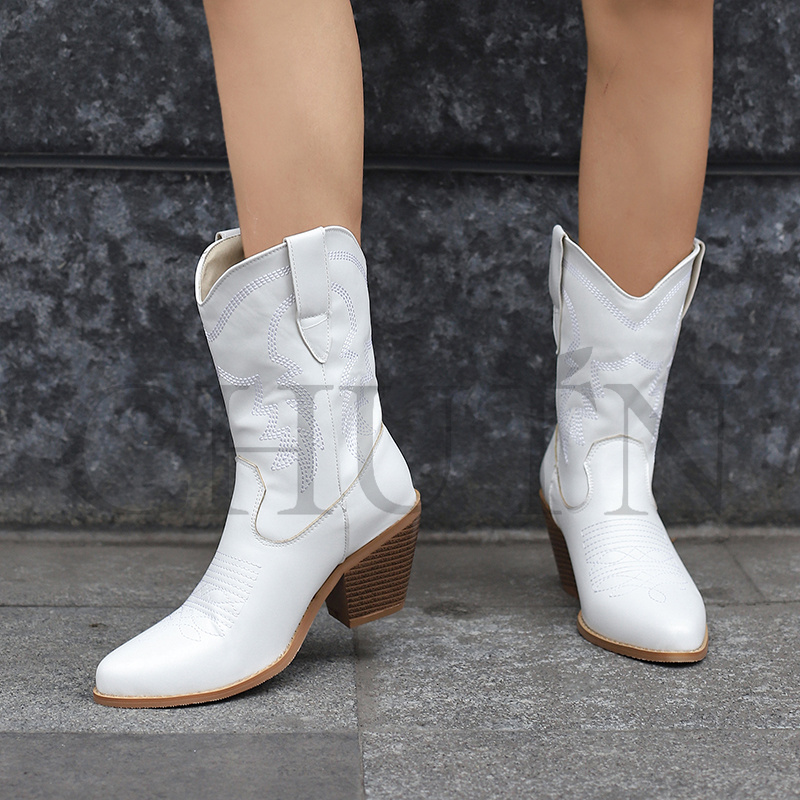 ブーティー歩きやすいショートブーツレディース入学式 ウエスタンブーツショートブーツ黒 太めヒール秋冬大きいサイズブーツ筒太め 二次会  