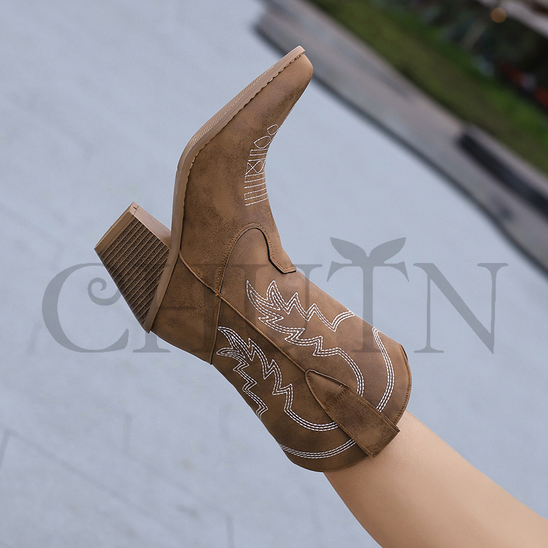 ブーティー歩きやすいショートブーツレディース入学式 ウエスタンブーツショートブーツ黒 太めヒール秋冬大きいサイズブーツ筒太め 二次会  