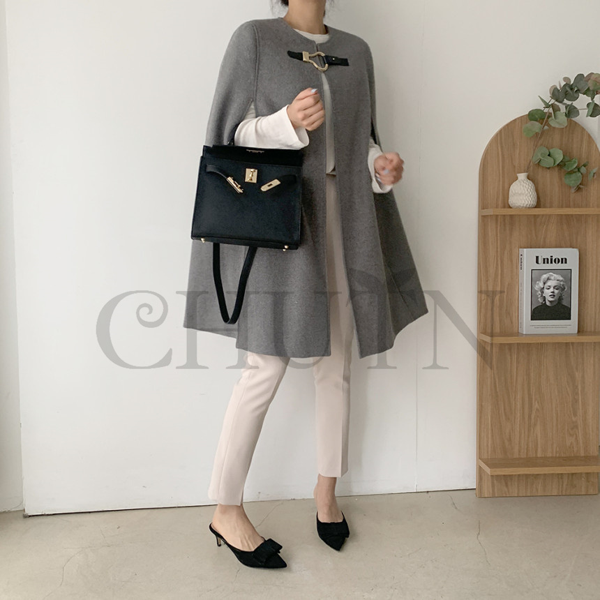 春ポンチョコート レディース ケープコート 秋 冬 無地アウター 結婚式 おしゃれ 60代50代40代 30代 シンプル マント ポンチョ 上品 コーデ レディース 