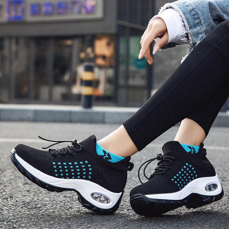 スニーカー レディース ランニング運動靴 厚底 靴 幅広 初心者 歩きやすい 黒スポーツ おしゃれ 軽量 普段履き 50代 40代 疲れない 60代 運動 