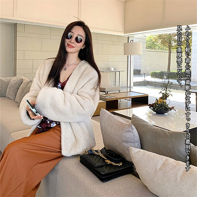 ファーコート レディース 毛皮コート ジャケット エコファー ミンク 羽織 上着 軽い ムートンコート 冬服 フェイクファー アウター 高級 暖かい Vネック 防寒 